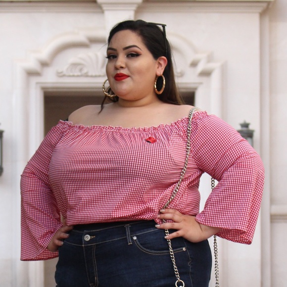 Forever 21 Tops - Forever 21-3X- top with bell sleeve 🍒